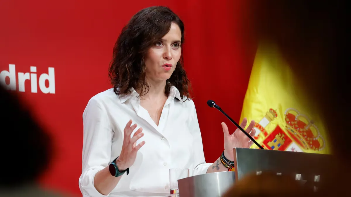 Ayuso says that the luxury penthouse bought by her Government is to hold “temporary meetings”