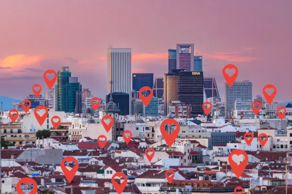 “I have a date with someone because they have a penthouse”: how real estate criteria are shaping the search for love