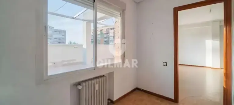 Amador puts up for sale for 3.3 million euros the two apartments in Chamberí that he has shared with Ayuso