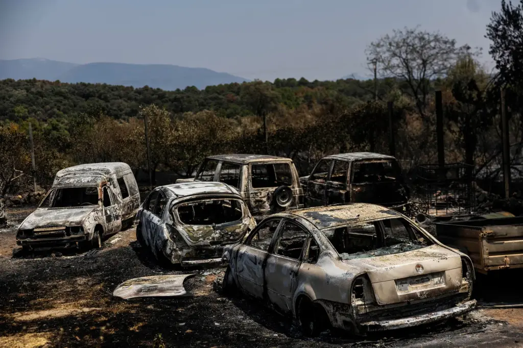 Casavieja, the Ávila town surrounded by fire: “The flames came down like tongues of fire down the mountain”