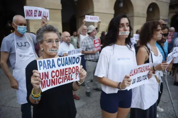 The mayor of San Sebastián insists that the ban on solidarity dinners is "irrevocable"