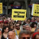 Massive protest in Palma against tourist overcrowding: “Everything is overexploited”