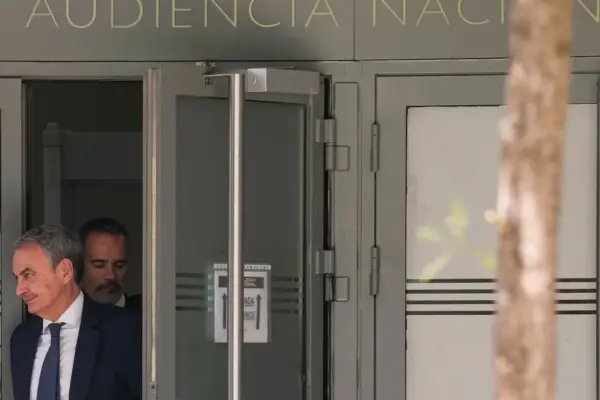 The judge supports the Police investigating the 200,000 euros that Zapatero received for his dealings in Bolivia