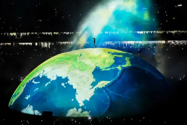 Praises of Nazism, canceled concerts, and apologies: the controversial universe of Kanye West lands in Madrid