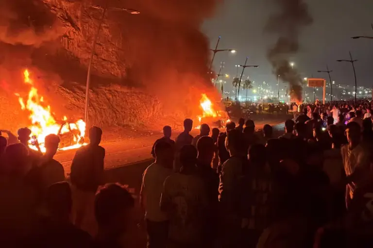 Sánchez denounces a "violation of Spain's territorial integrity" after the arrival of thousands of irregular immigrants in Ceuta
