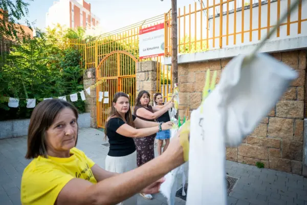 Holding out until July 31: Madrid's preschools endure three heatwaves amid dizziness and children collapsing on the floor