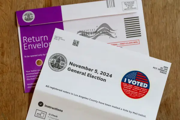 A court of appeals keeps blocked the Trump order that sought to restrict mail-in voting in 23 States