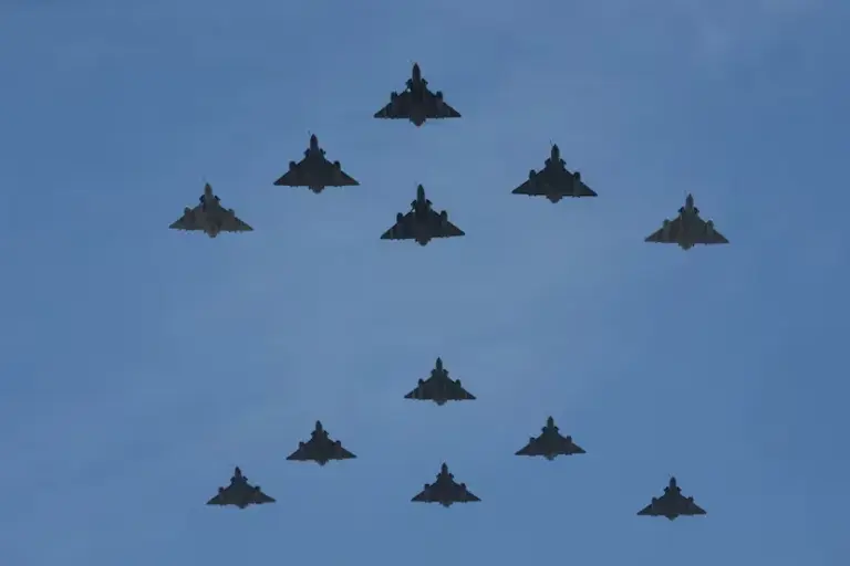 Macron celebrates his last July 14th with a display of European rearmament