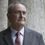 Ramon Lapiedra dies, the astrophysicist and former rector of the University of Valencia committed to his land