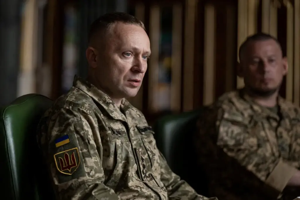 Zelensky tries to close the crisis with a shift in how the war is managed