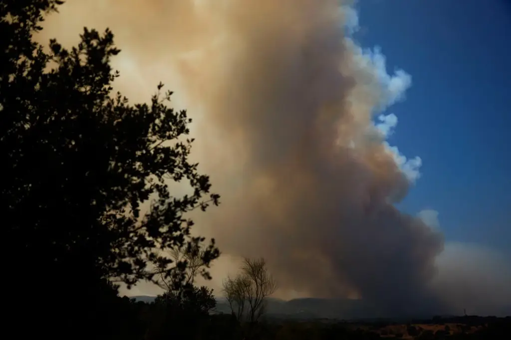 The fire in Madrid leaves more than 20,000 confined: “We have to stay at home and go out as little as possible for prevention”