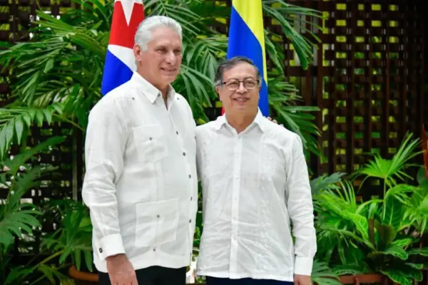 Gustavo Petro travels to Cuba on the eve of handing over power