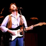 “Si hay algún extranjero en mi concierto, que se vaya”: las palabras racistas de Eric Clapton que cambiaron el rock británico