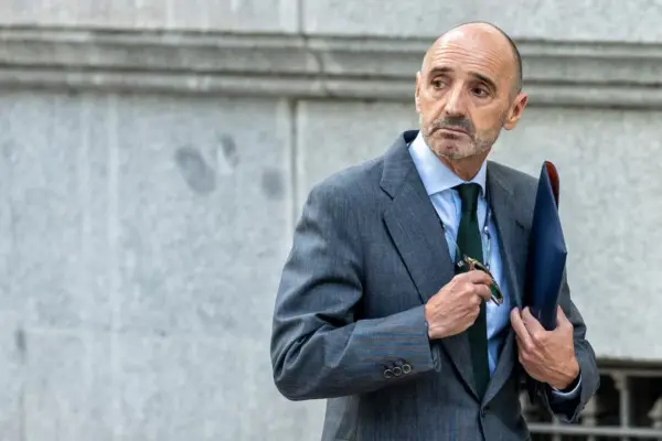 Businessman Julio Martínez ratifies before the judge by pointing to Zapatero for the rescue of Plus Ultra, but states that he does not know who he spoke with