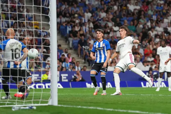 Carlos Espí avoids the flop in the 90th minute in the debut of the new Real Madrid