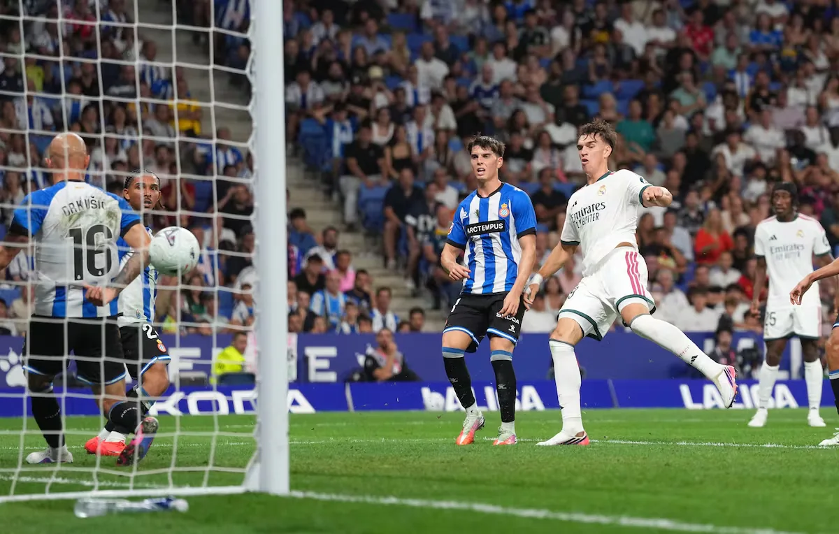 Carlos Espí avoids the flop in the 90th minute in the debut of the new Real Madrid