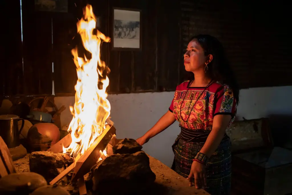 Sara Curruchich, Maya singer: “Singing in Kaqchikel is an exercise of liberation”