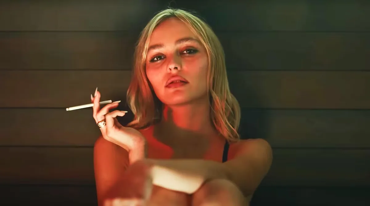 Romanticizing smoke: tobacco returns to movies and series with force