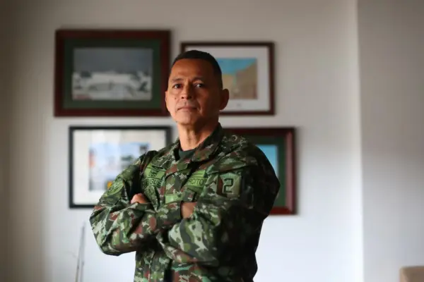 Abelardo de la Espriella reinstates General Erick Rodríguez to command the Military Forces of Colombia