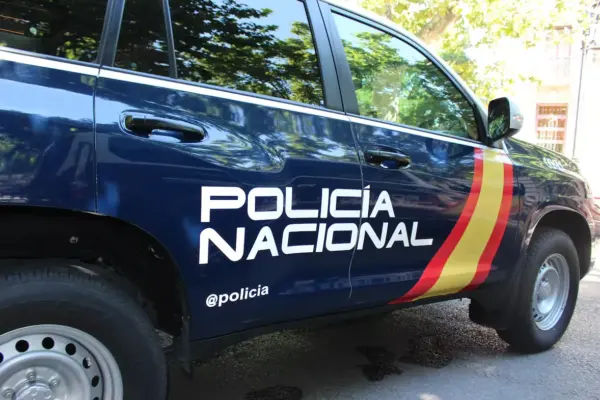 A man kills his partner in a shopping center in Murcia
