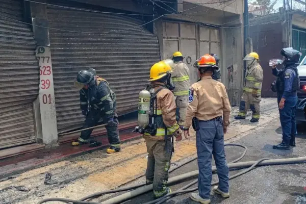 An explosion of a gas tanker in a residential area of Cuernavaca leaves at least 21 injured and several houses on fire
