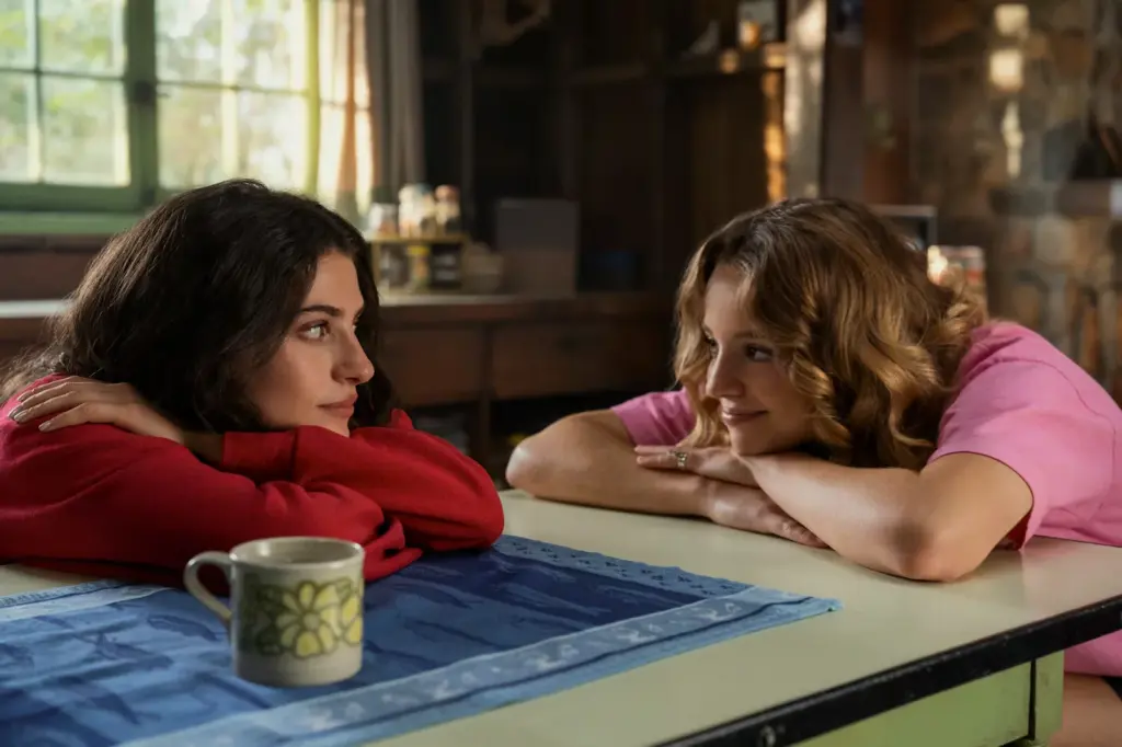 Ella Rubin, the 24-year-old actress whom everyone compares to Julia Roberts and who is succeeding with ‘Sterling Point’