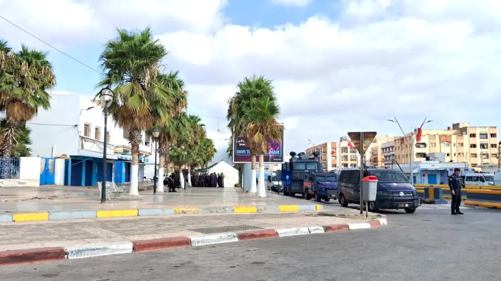 Morocco thwarts the attempt of hundreds of sub-Saharan migrants to reach Ceuta