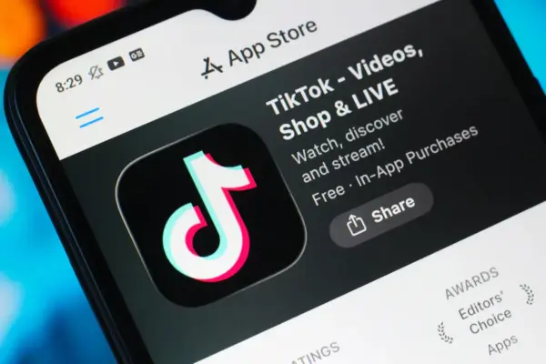 TikTok agrees to pay 400 million dollars in a lawsuit for violating minors' privacy