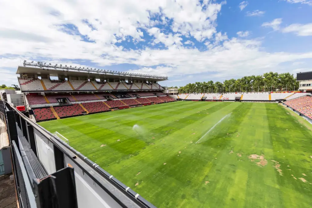 El Rayo se compromete con la Comunidad de Madrid a facilitar el acceso de los técnicos para comprobar la situación del Estadio de Vallecas