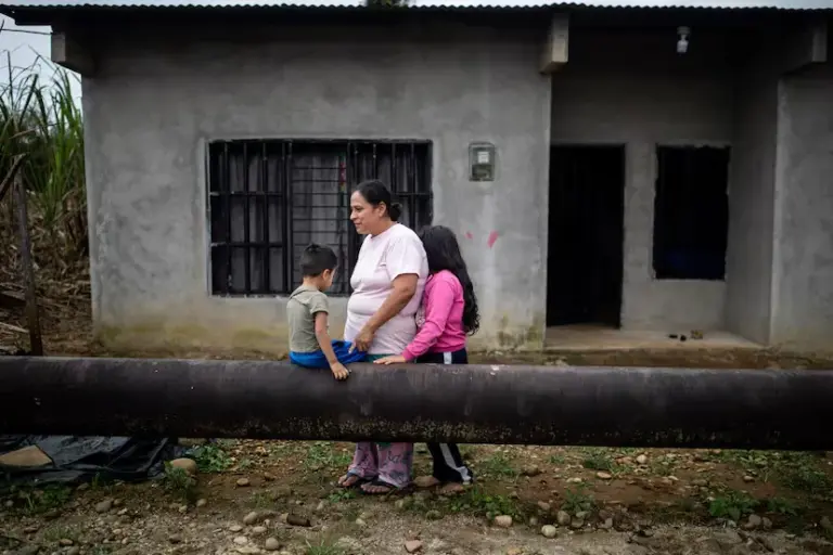 Between the jungle and the oil: the Amazonian municipality to which Colombia owes an energy transition
