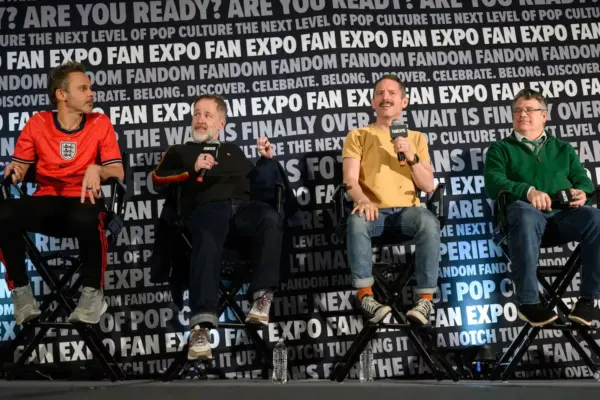 The summer ‘tour’ of the flesh-and-blood ‘hobbits’ on the 25th anniversary of the premiere of ‘The Lord of the Rings’