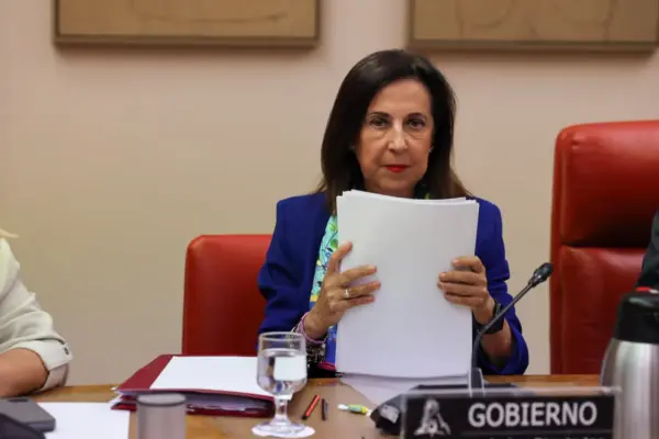Robles apologizes in Congress and acknowledges that the Government acted poorly and arrived late in Ceuta