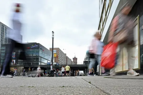 Open on Sunday, the taboo of businesses in Germany that the Government wants to break