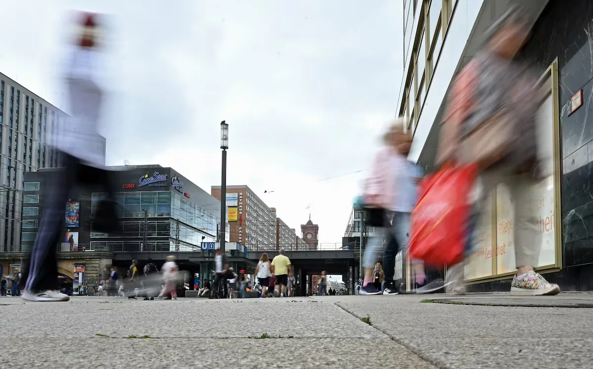 Open on Sunday, the taboo of businesses in Germany that the Government wants to break