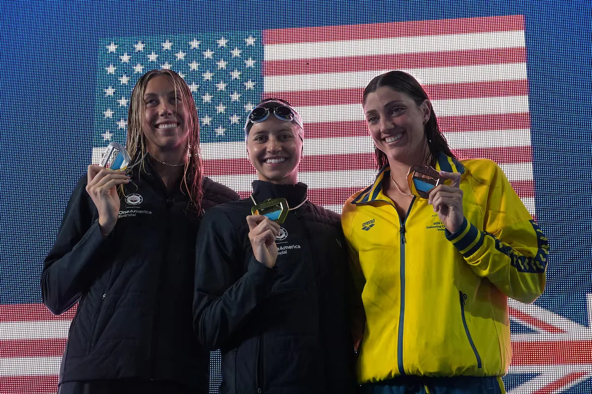 Kate Douglass makes an incredible breakthrough in the 50m freestyle record
