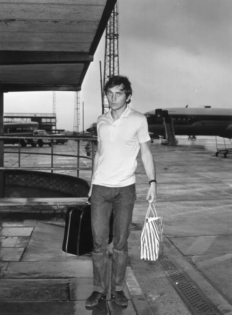 Do not carry in your suitcase anything you can find where you are going (and other things I learned traveling light and without checked luggage)