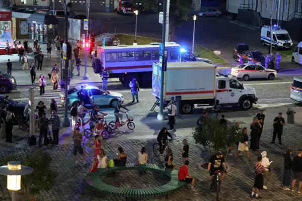At least three dead in a bomb attack at a central Moscow restaurant