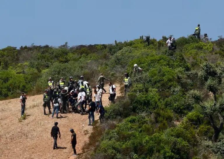 Morocco thwarts the attempt of hundreds of sub-Saharan migrants to reach Ceuta