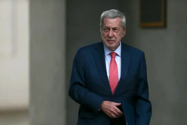 Van Klaveren on Kast's security reform: "Such an extreme measure would be a very negative signal for Chile's reputation"