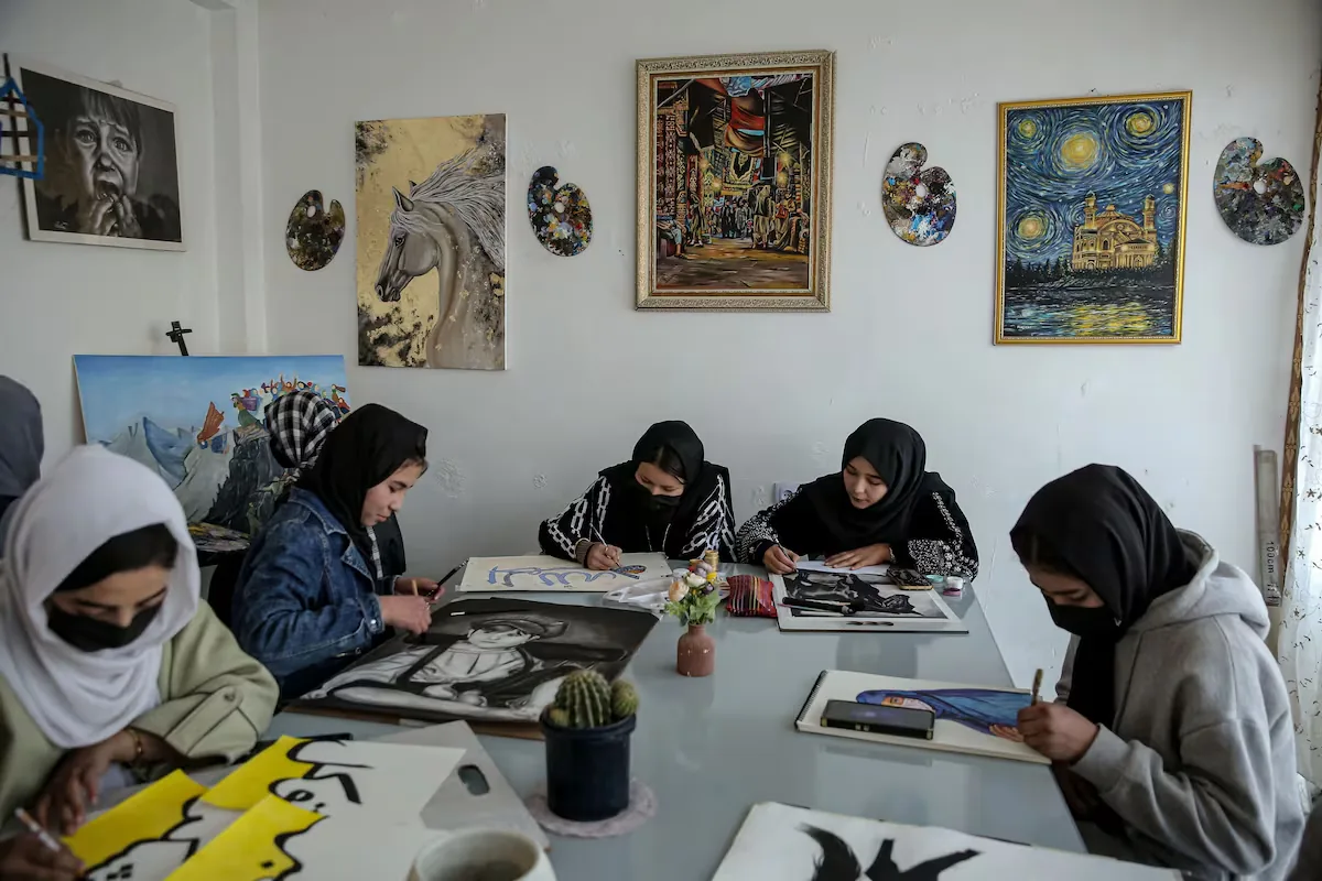 An ordinary day for a woman in Afghanistan: “I have lost my place in society”