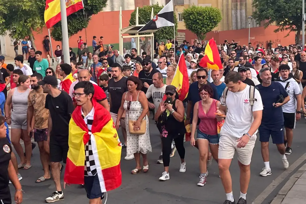 Tension rises in Ceuta amid protests over crisis management and the arrival of Minister Torres