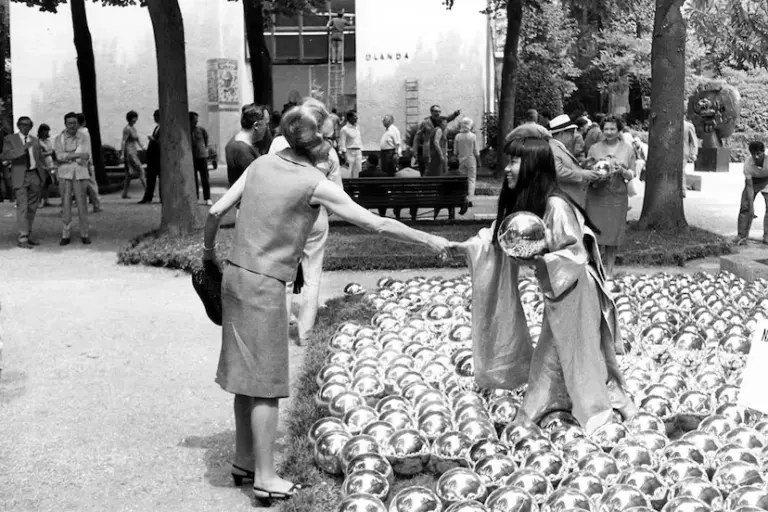 Yayoi Kusama, the artist who turned polka dots into an exponent of psychedelia, dies at 97