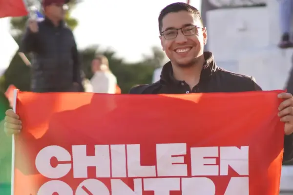 PPD militants resign and announce the creation of the Firmes por Chile movement