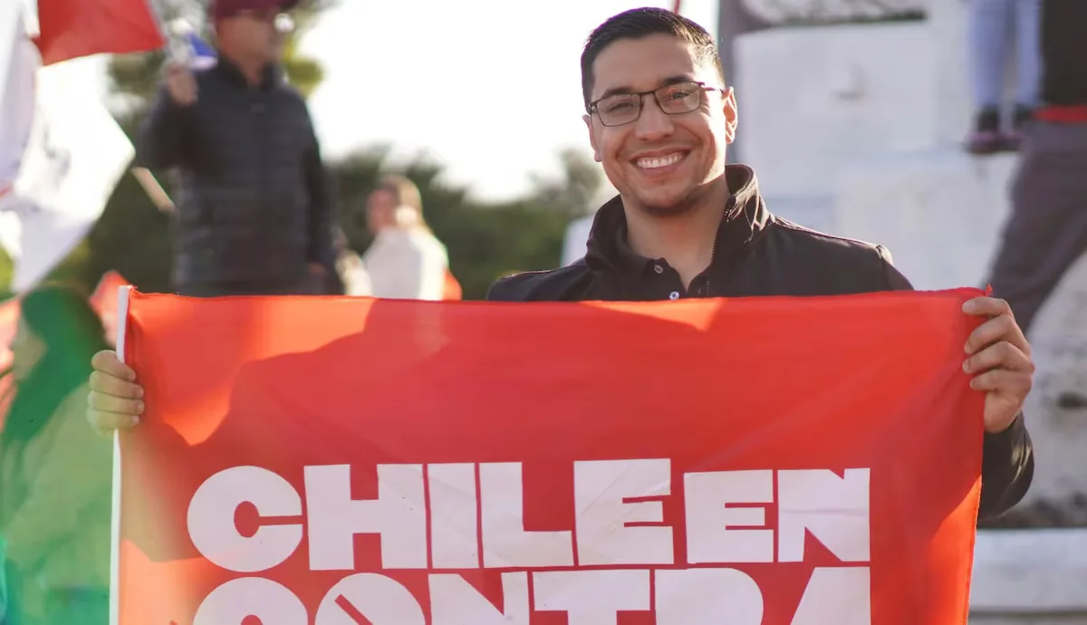 PPD militants resign and announce the creation of the Firmes por Chile movement