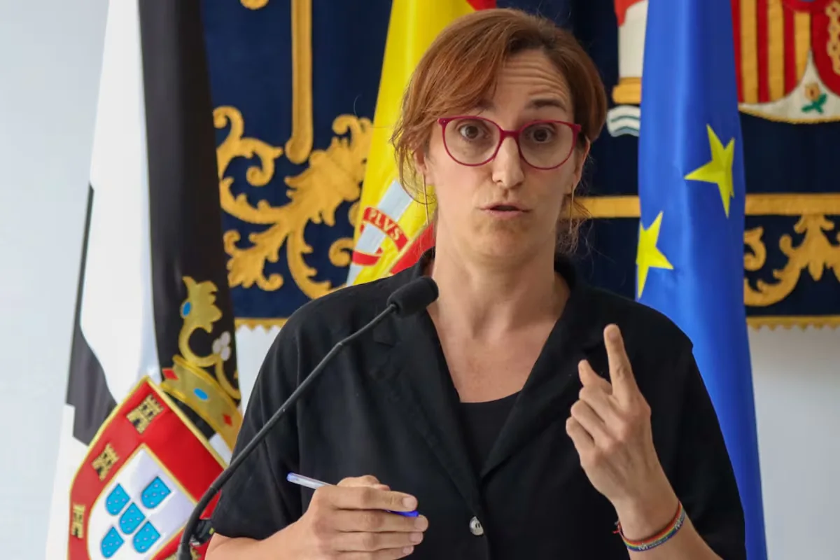 The Government denies a health “collapse” and demands spaces in Ceuta to care for migrants