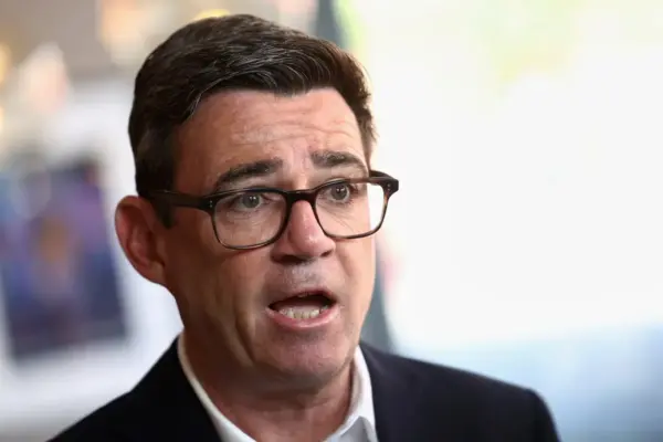 Burnham intervenes to prevent the early release of two convicts for the death of a police officer
