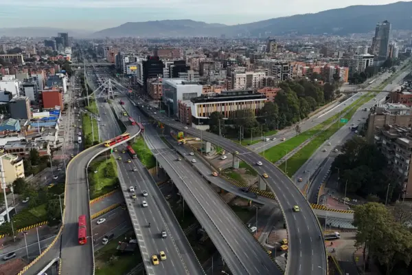 Imagine rebellious cities