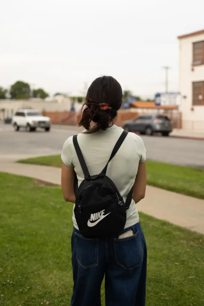 The broken world of a three-year-old child after the immigration detention of his dad