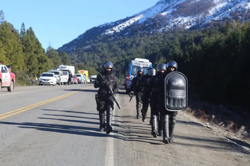 Tension in Argentine Patagonia over the eviction of Mapuche communities from disputed lands