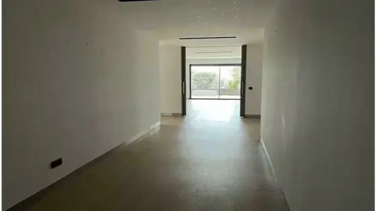 The commission from the Ayuso Government to the luxury real estate agency that sold the penthouse: “Between 250 and 400 meters and a large terrace”